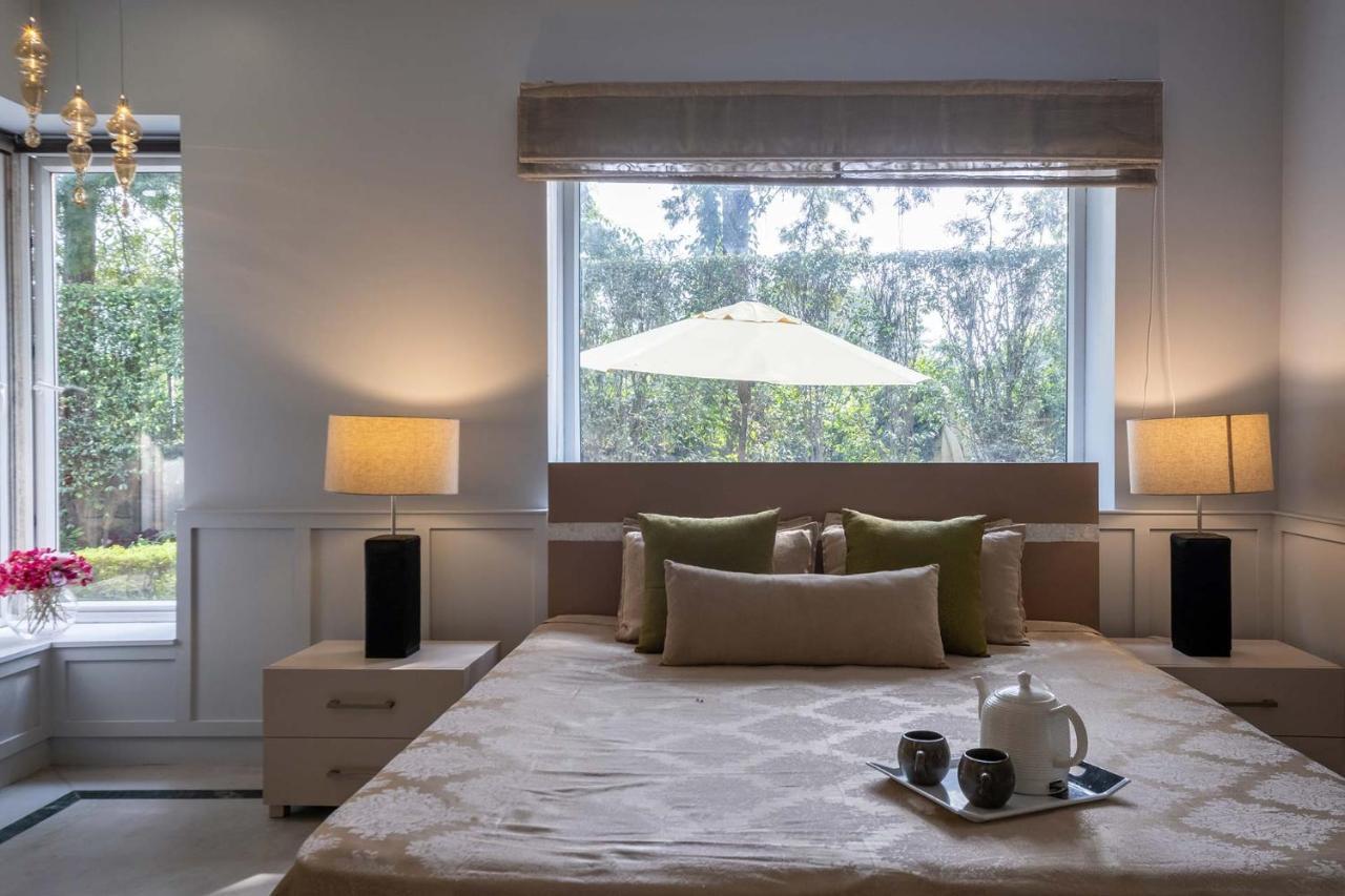Stayvista At The Banyan Abode With Pool Table, Pet Friendly & Outdoor Pool Manesar Exterior photo